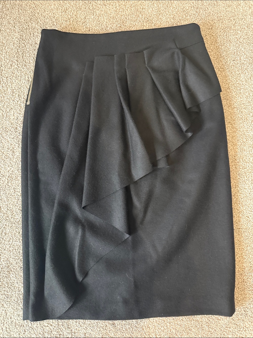 Poleci Black Ruffle-Detail Pencil Skirt